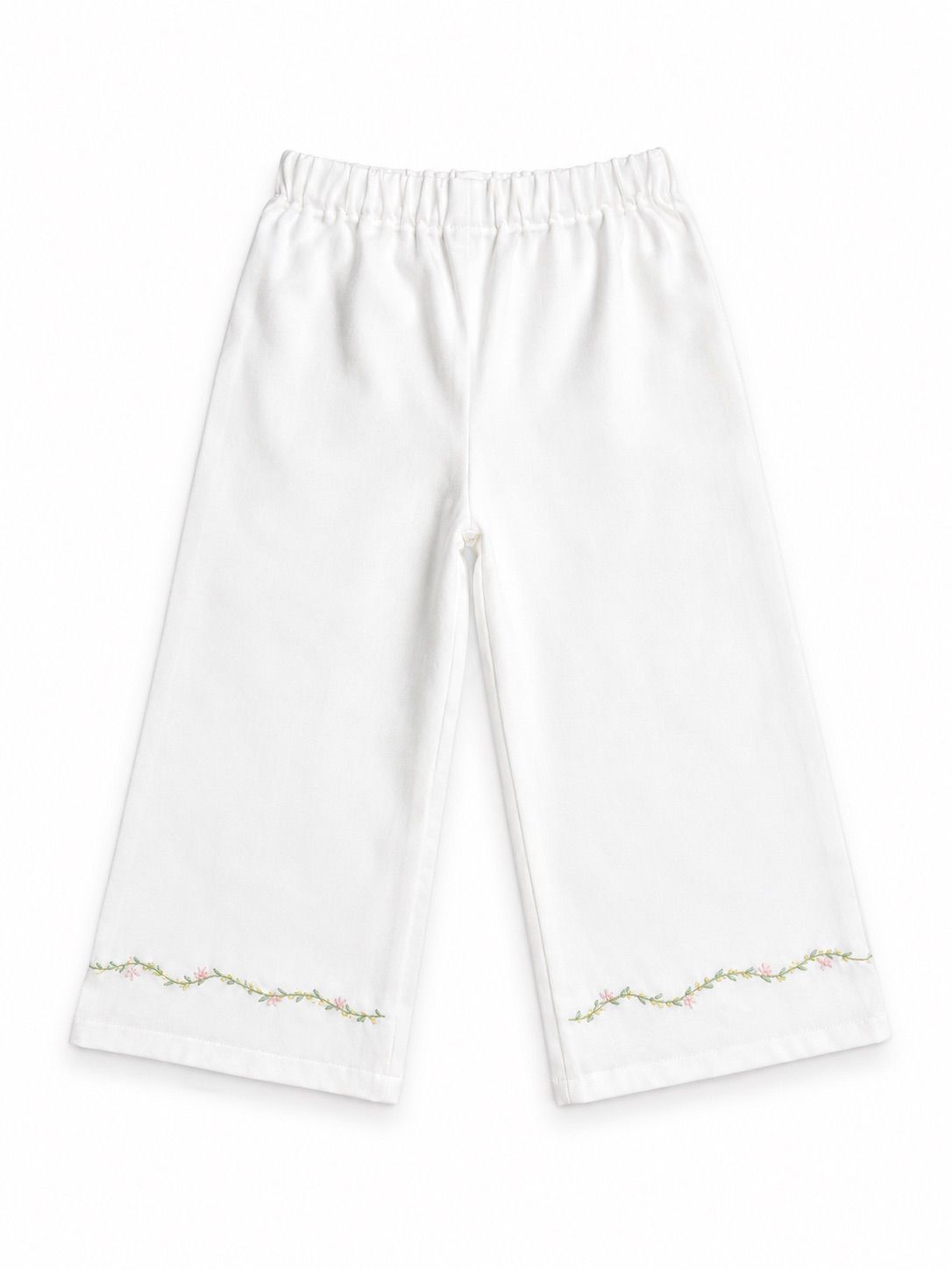 WHITE PANTS