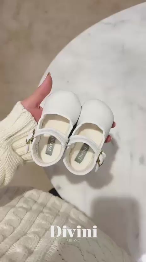 DIVINE SHOES